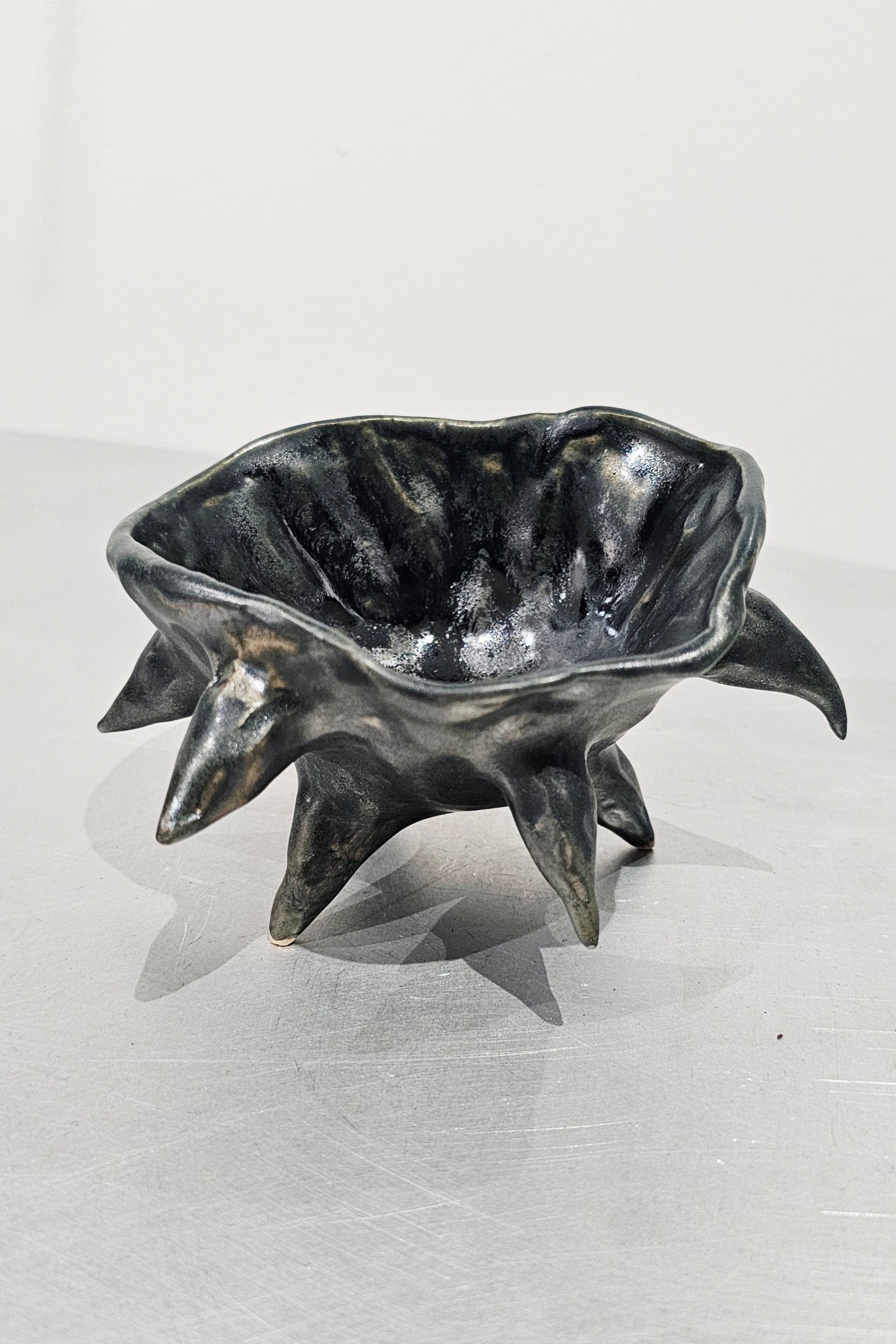 SPIKEY TRAY