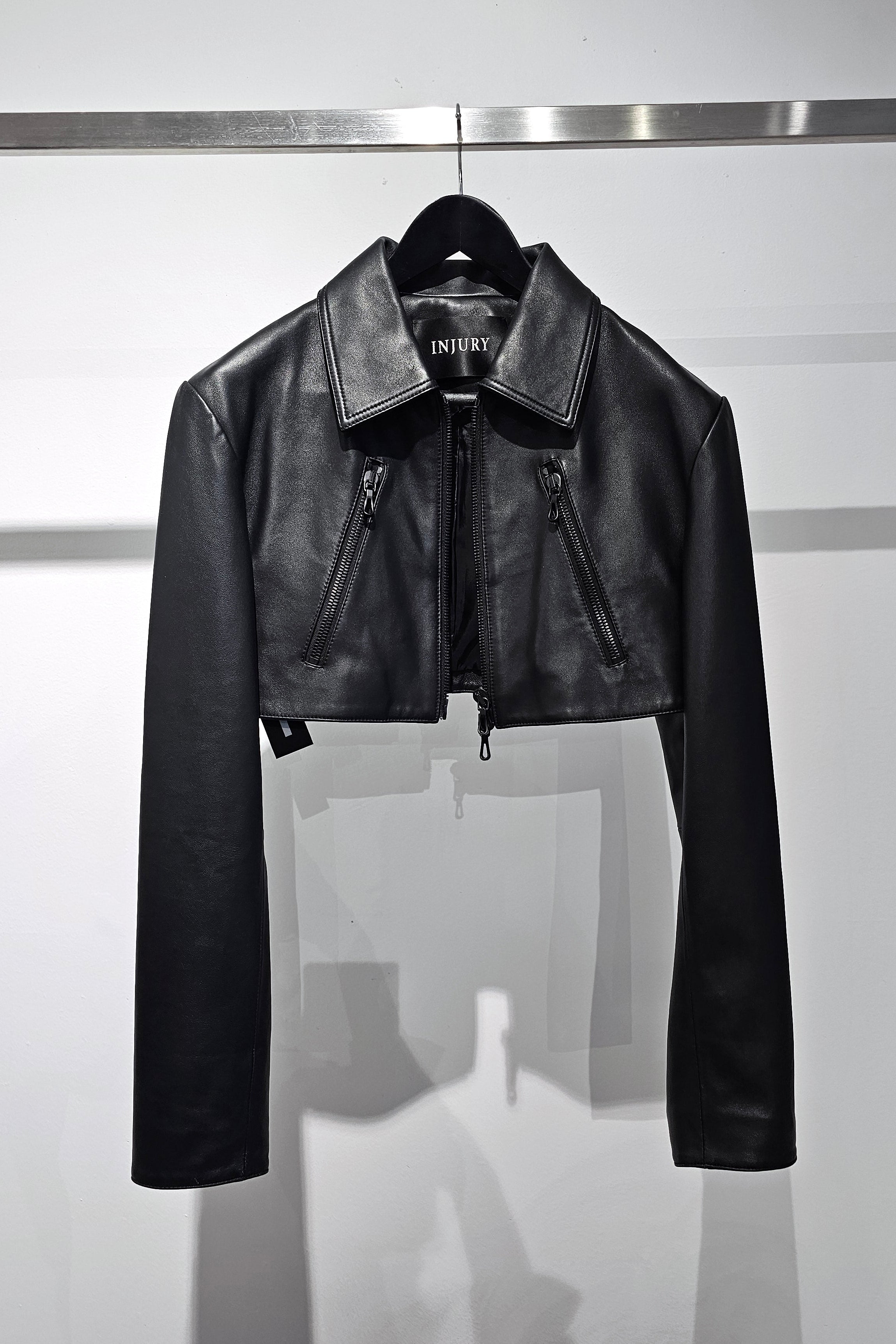 WOMENS ZIP LEATHER JACKET