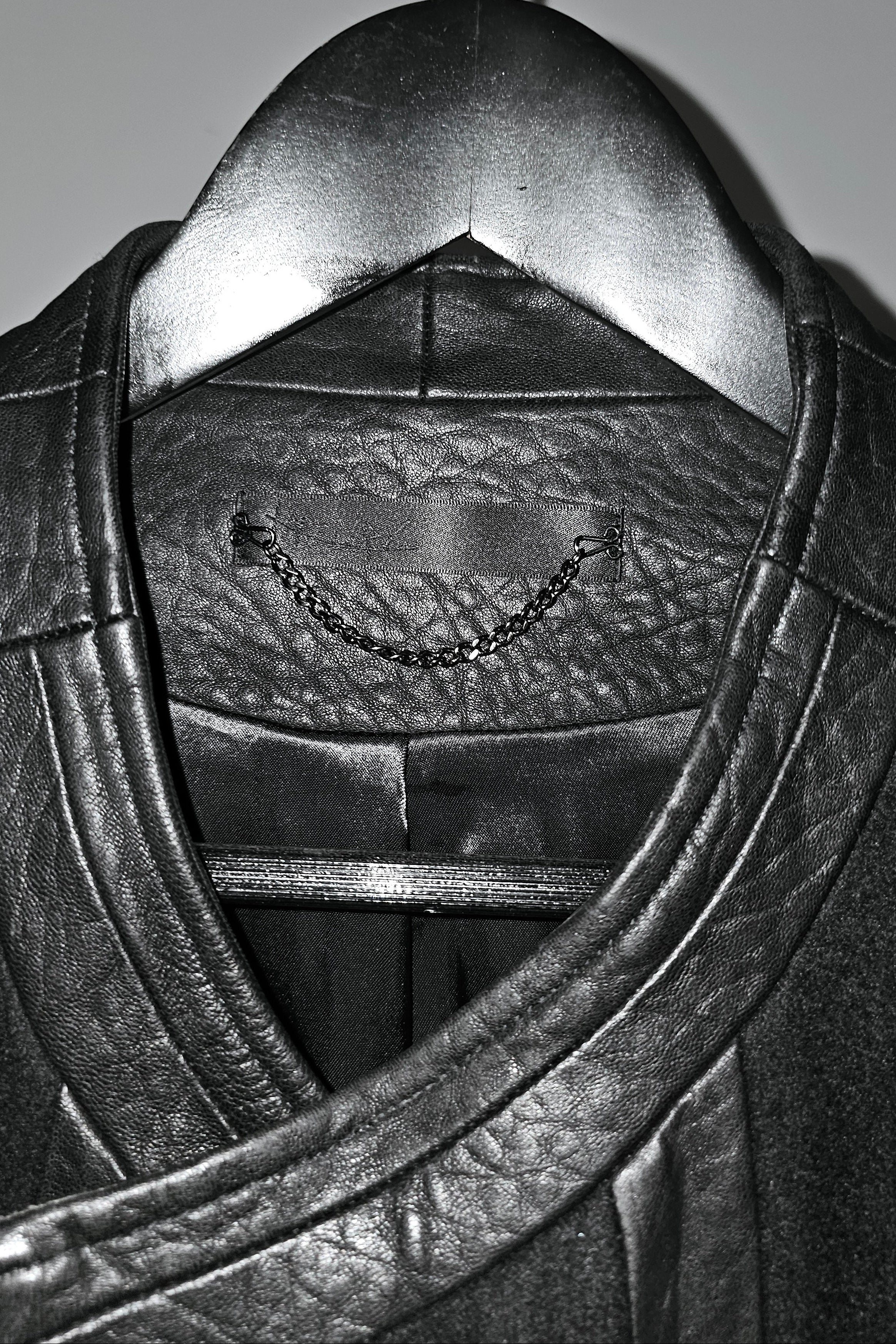 MONOLITH LEATHER JACKET