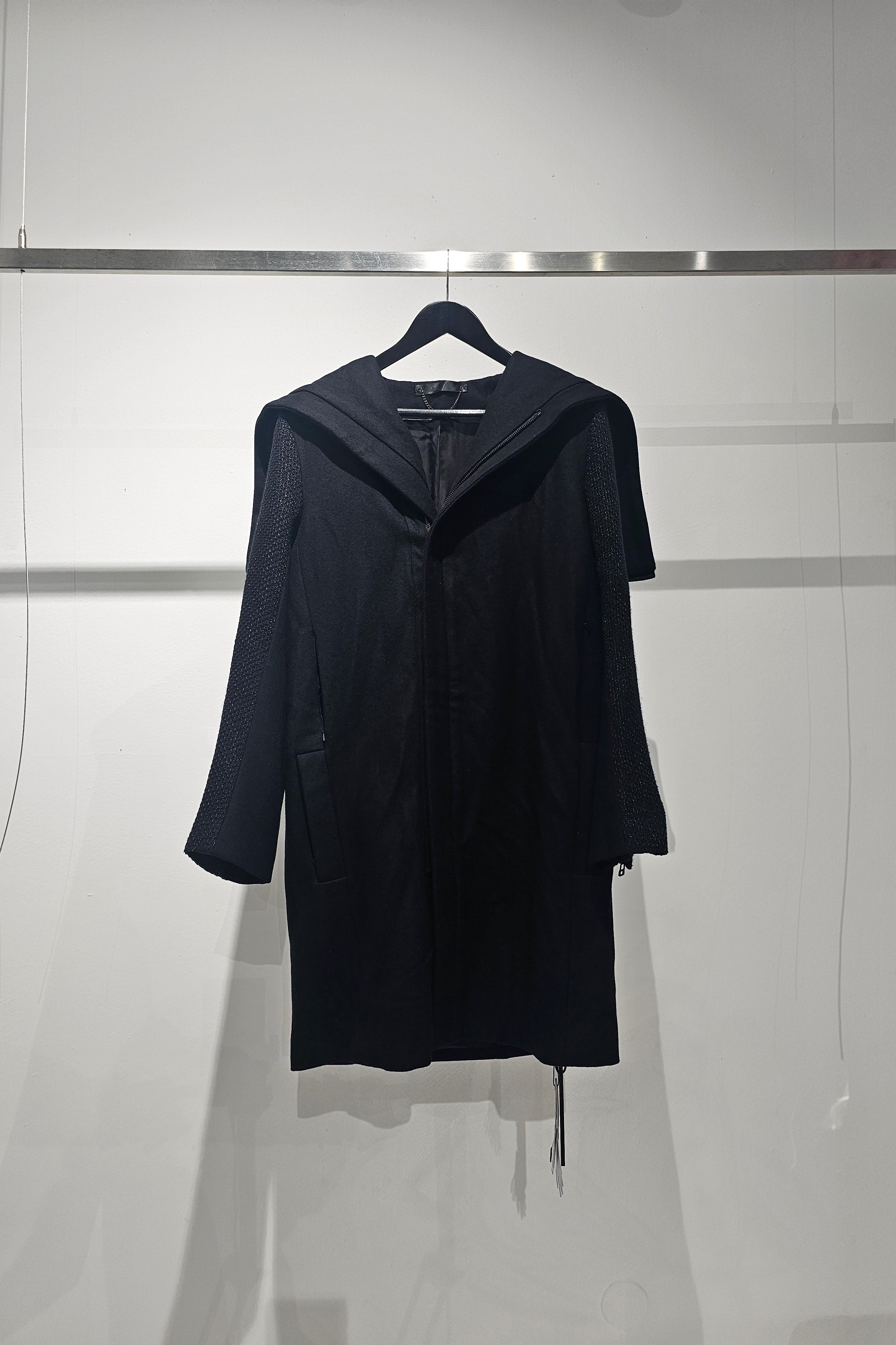 Wire Hooded Jacket