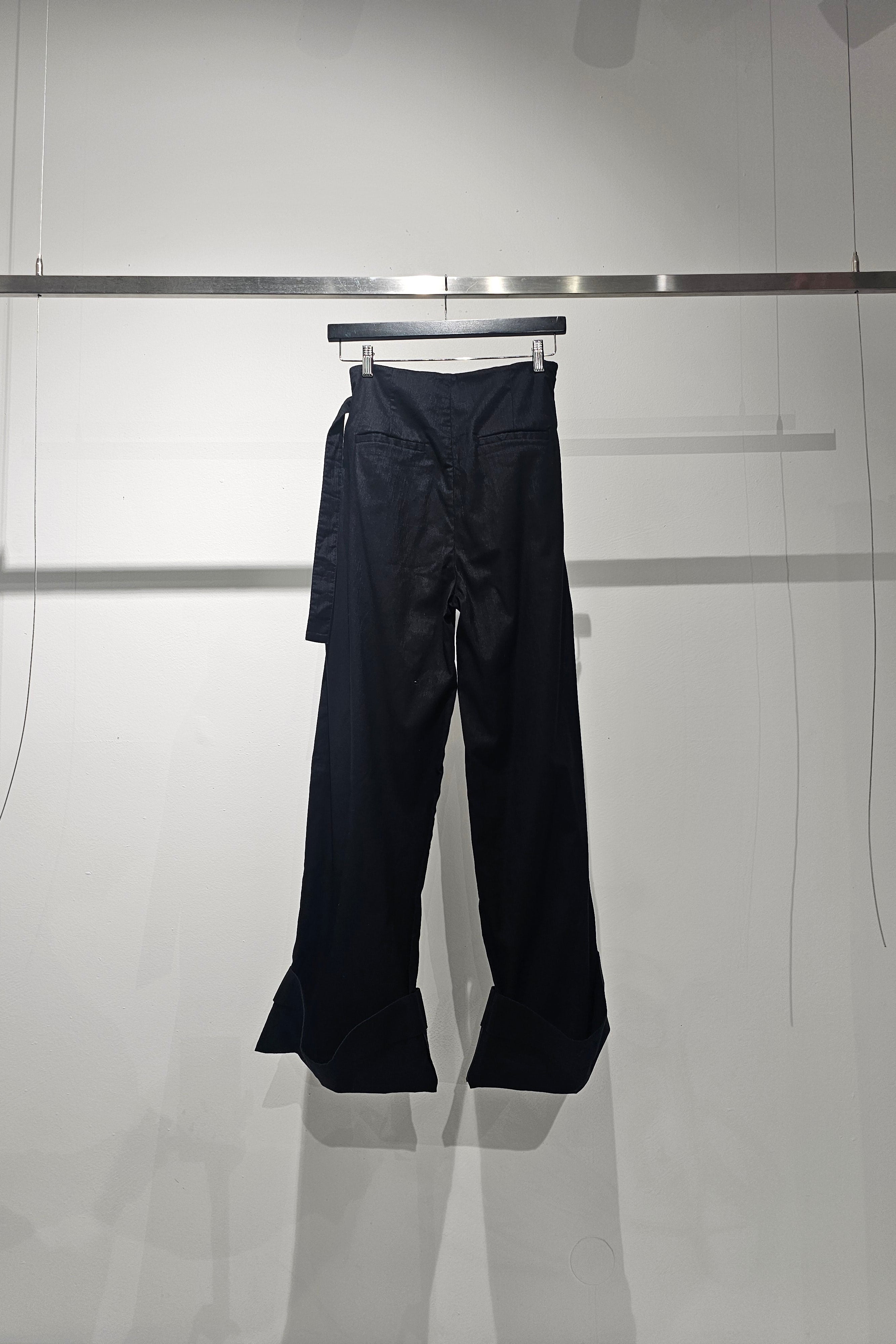 Belted pants