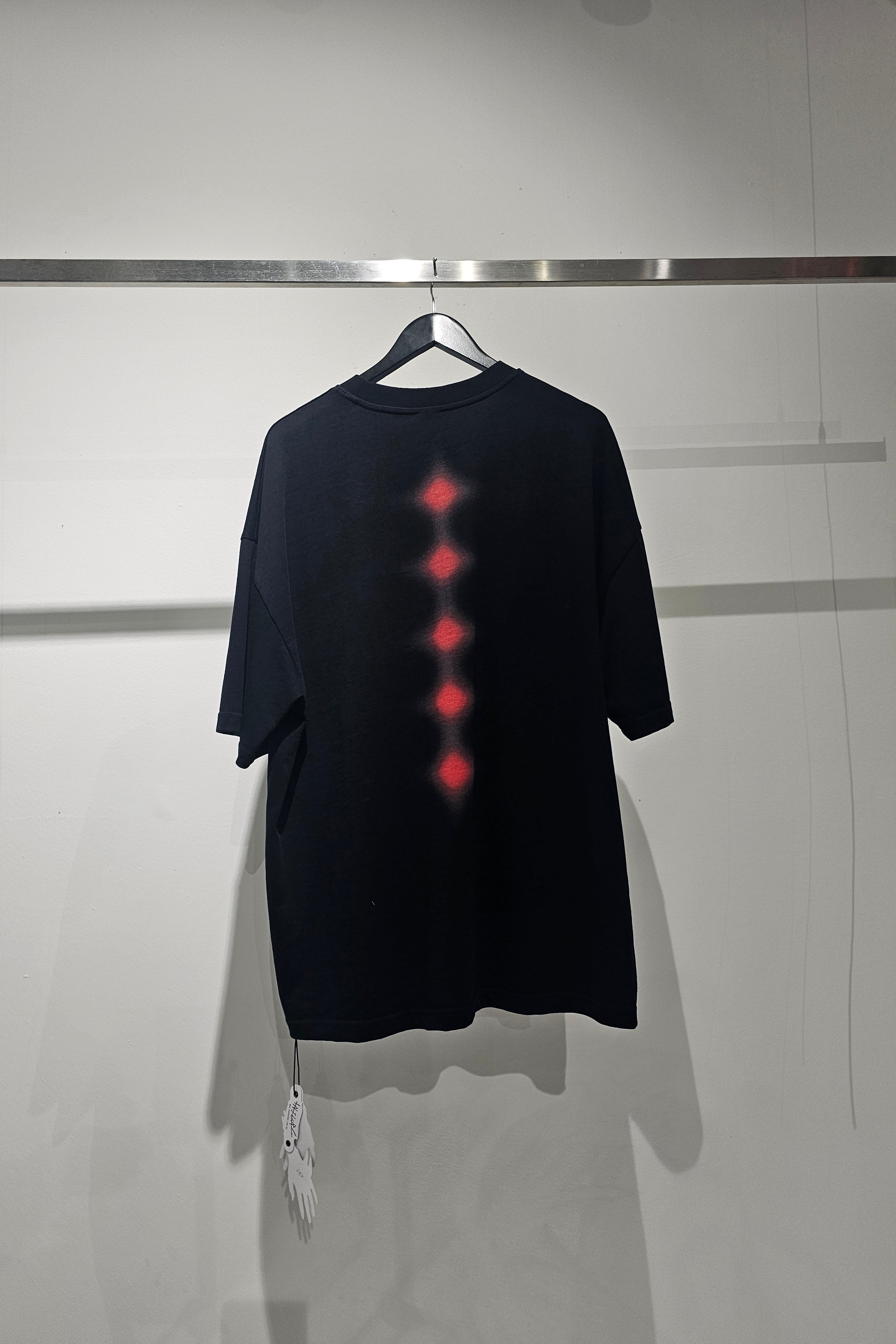 AURA TEE