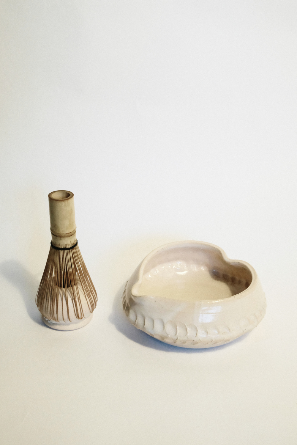 IN/EX 'HEART' MATCHA BOWL & WHISK HOLDER SET