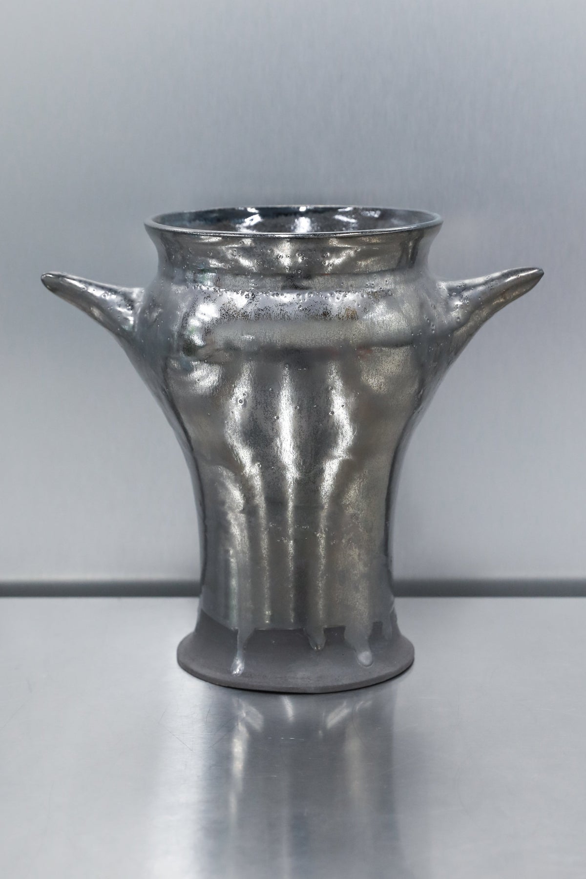 2SK Vase - Large - Black Metallic