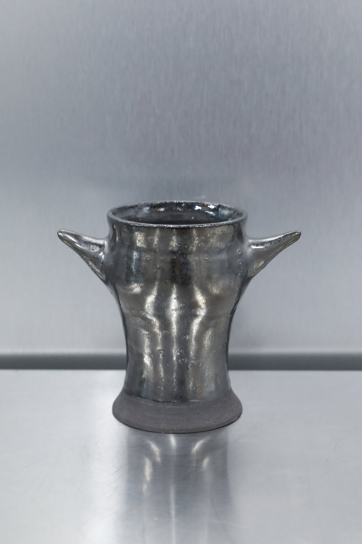 2SK Vase Small - Black Metallic