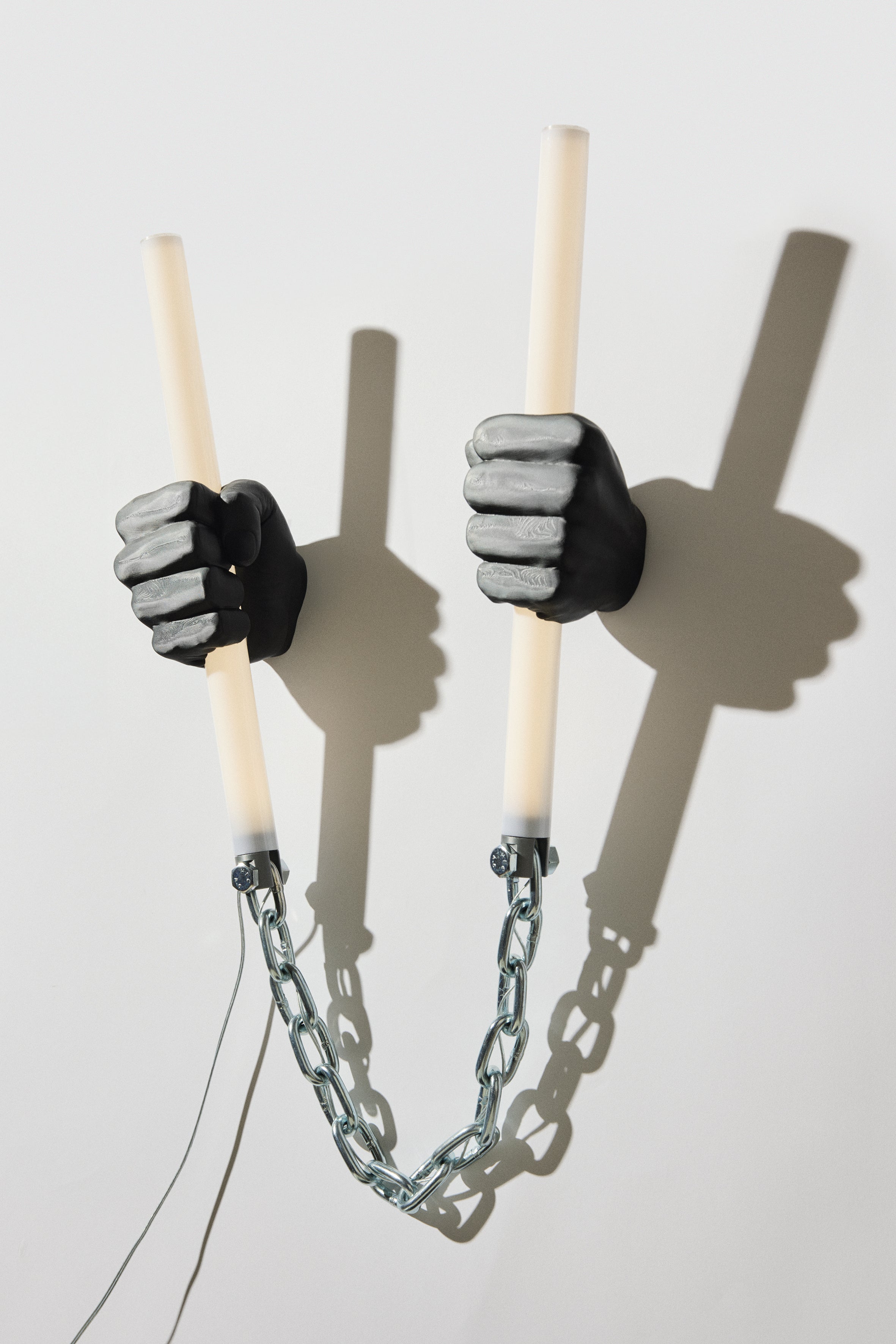 NUNCHUCKS WALL LAMP