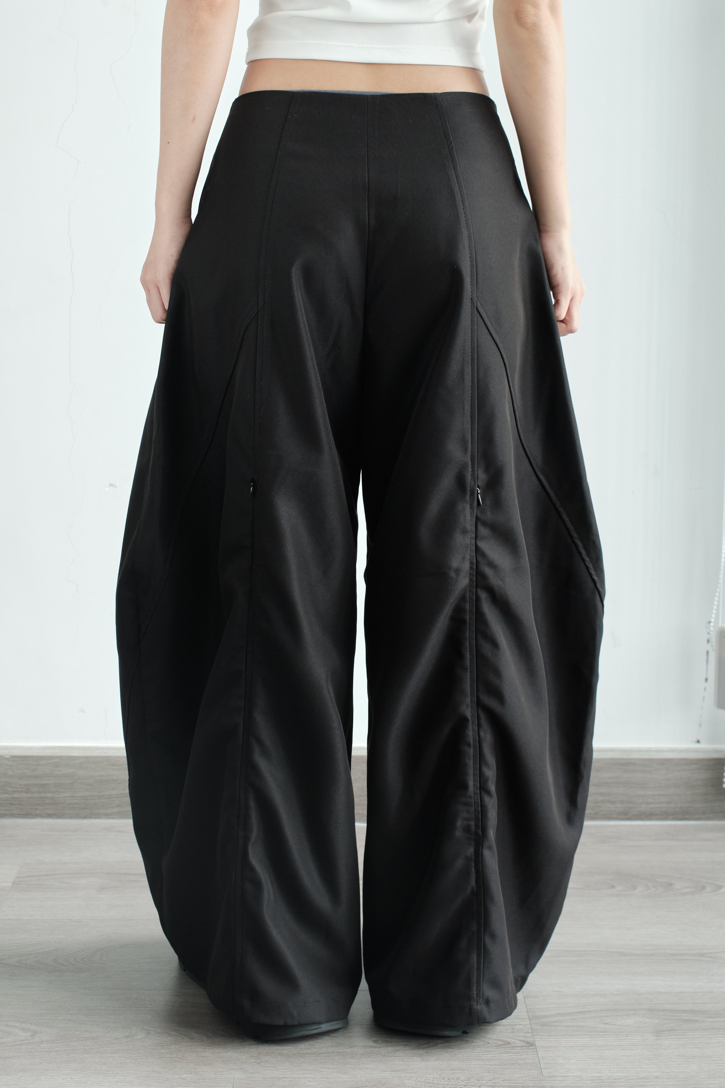 LUDOVIC PANTS BLACK