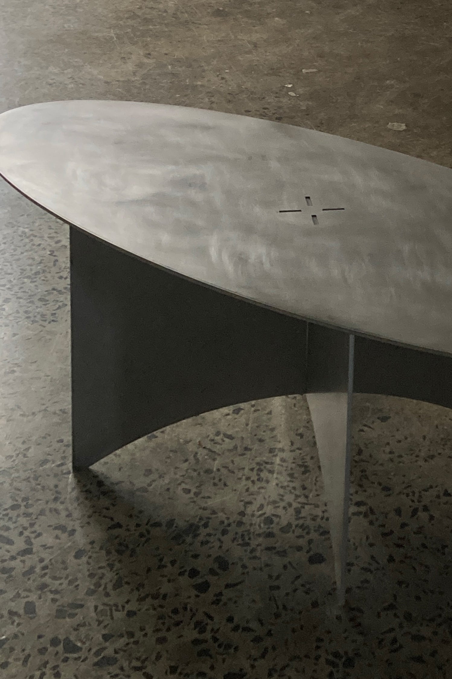 ELLIPTICAL ALUMINIUM TEA TABLE