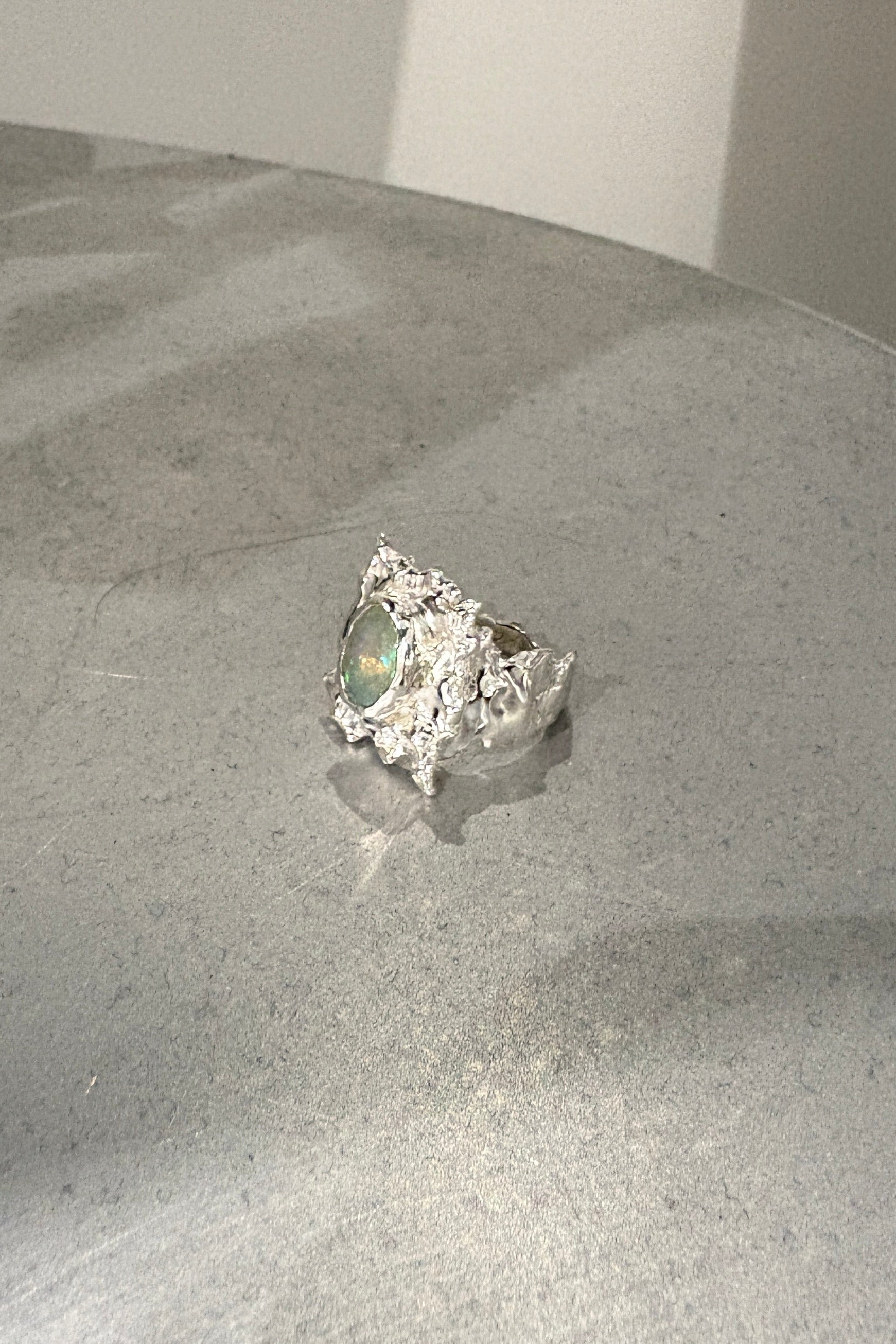 FRAMED FRAGMENT RING (K 1/2)