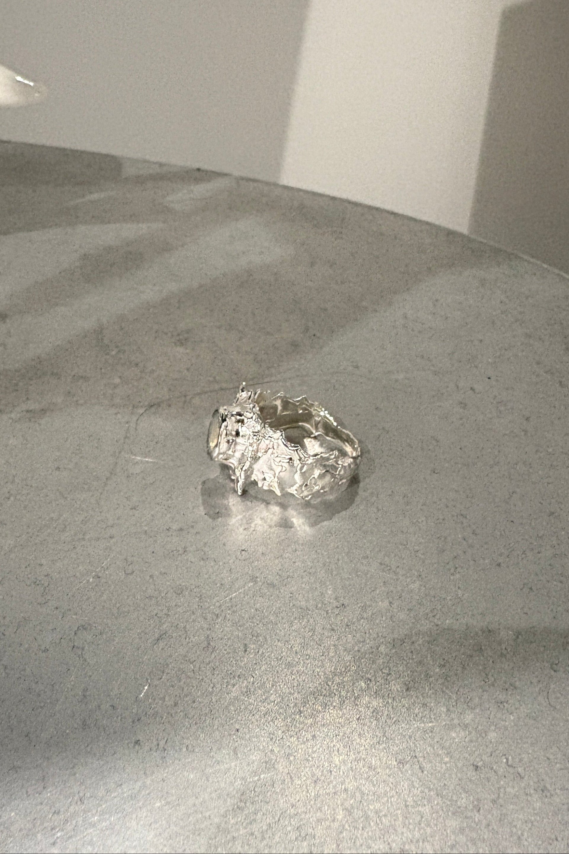 FRAMED FRAGEMENT RING (P)