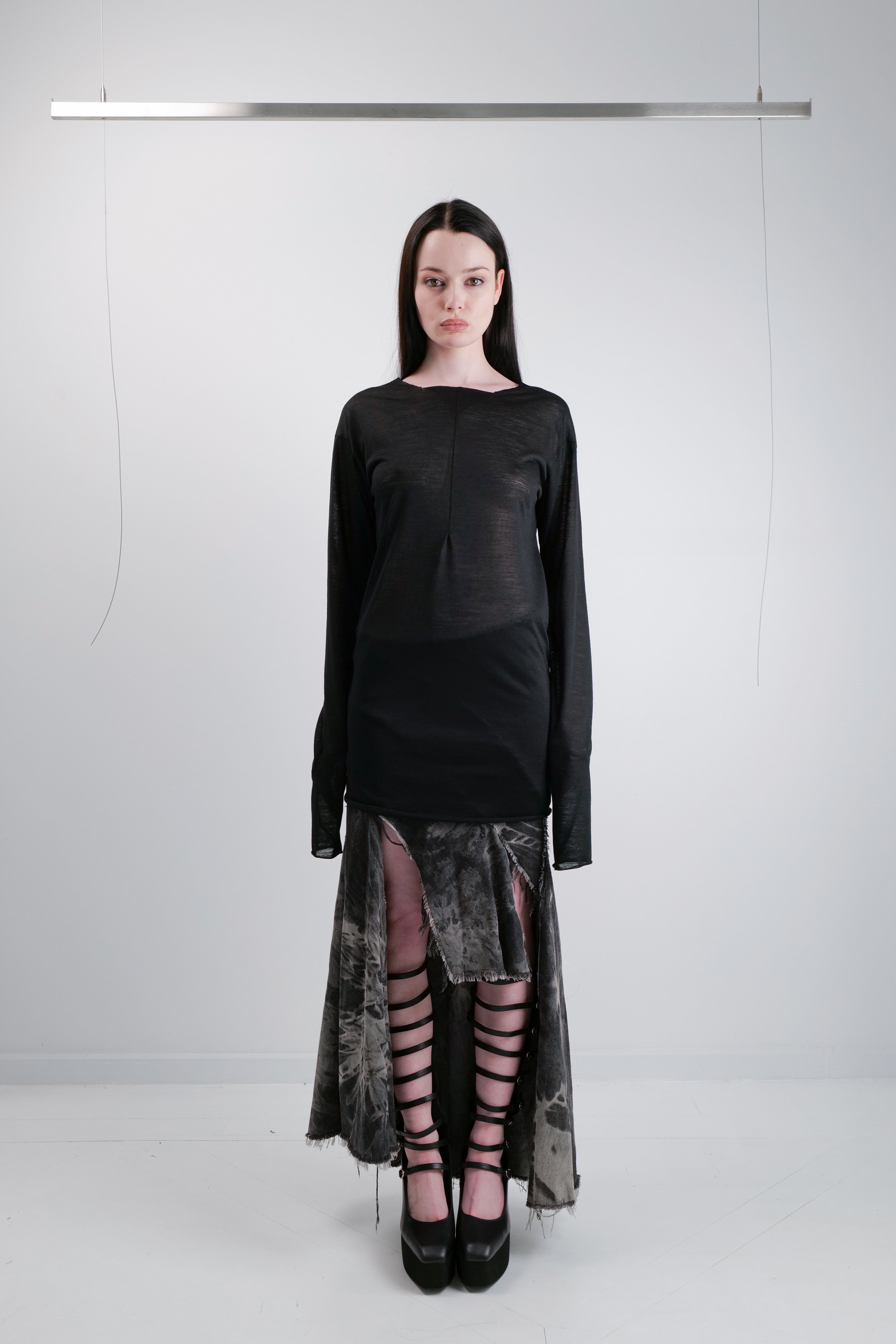 INJURY 003 LONG SLEEVE TOP