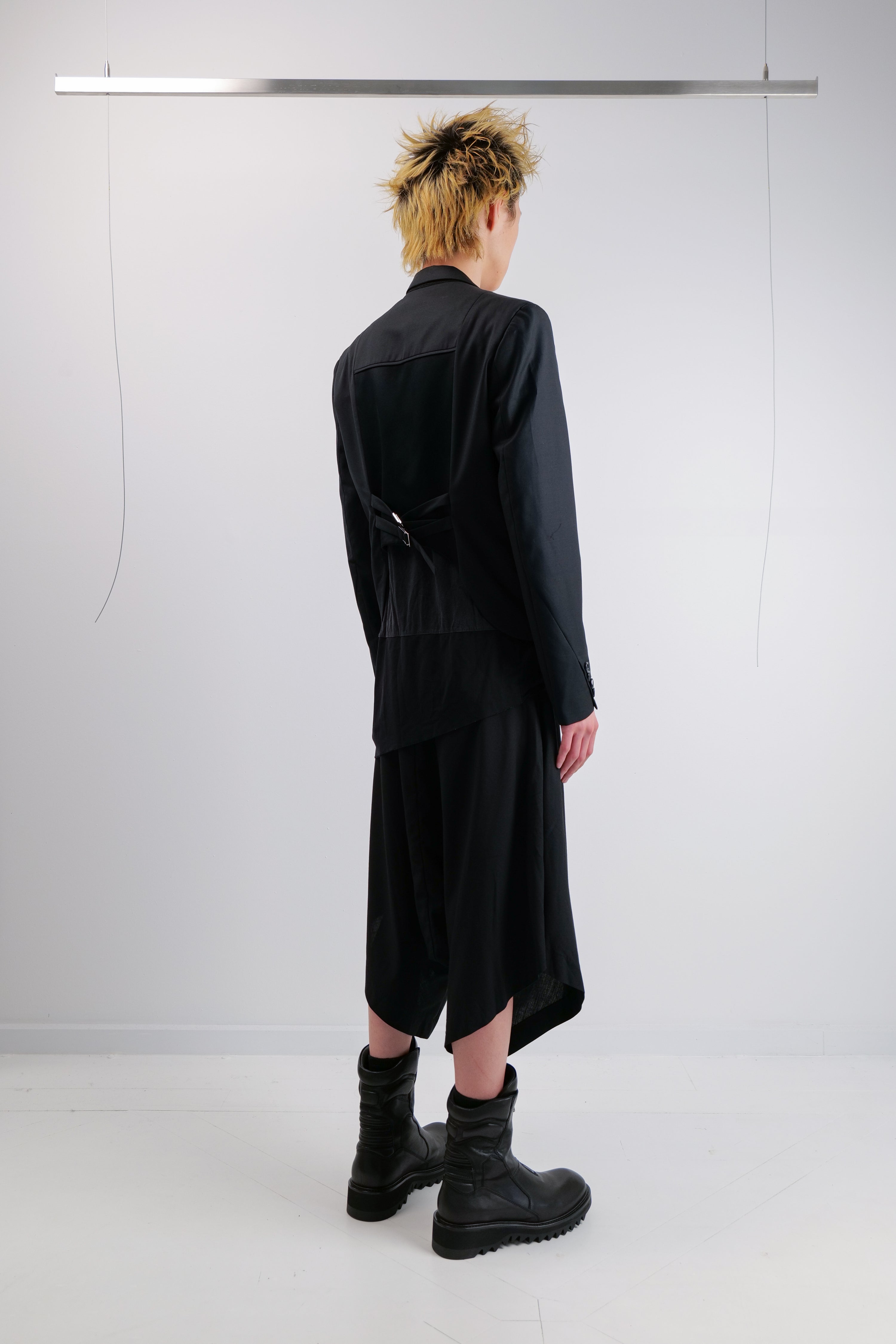 UNISEX ANGULAR SHORTS