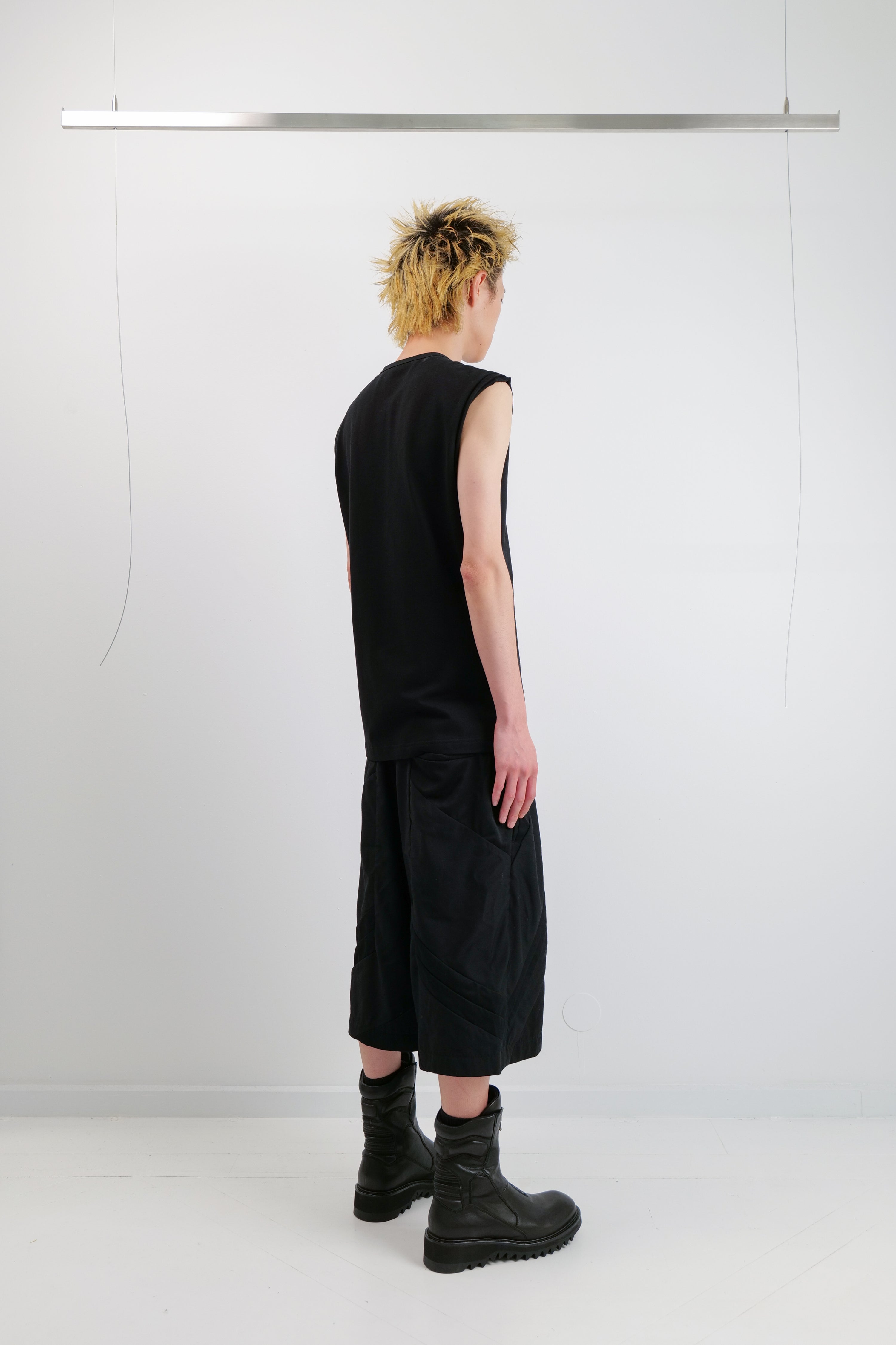 V WIDE LEG SHORTS